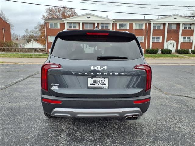 2022 Kia Telluride S