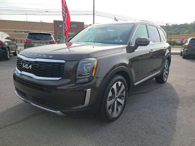 2022 Kia Telluride S