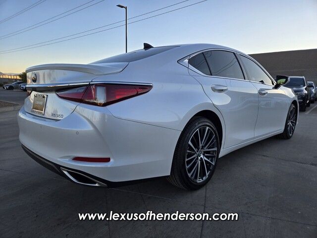 2022 Lexus ES 350