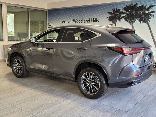 2022 Lexus NX 350h Premium