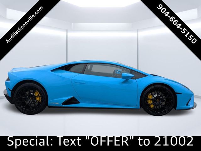 2022 Lamborghini Huracan EVO Base