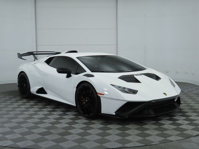 2022 Lamborghini Huracan STO Base