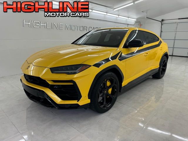 2022 Lamborghini Urus 