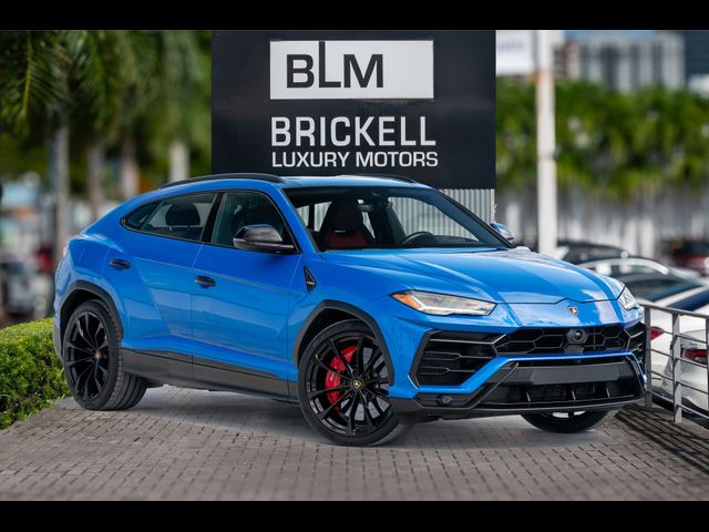 2022 Lamborghini Urus Base