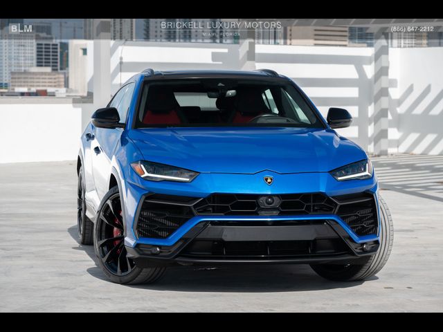 2022 Lamborghini Urus Base