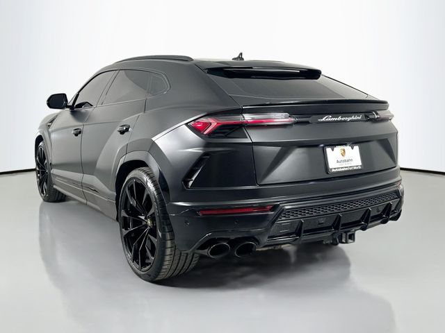 2022 Lamborghini Urus Base