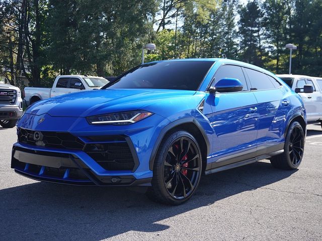 2022 Lamborghini Urus Base