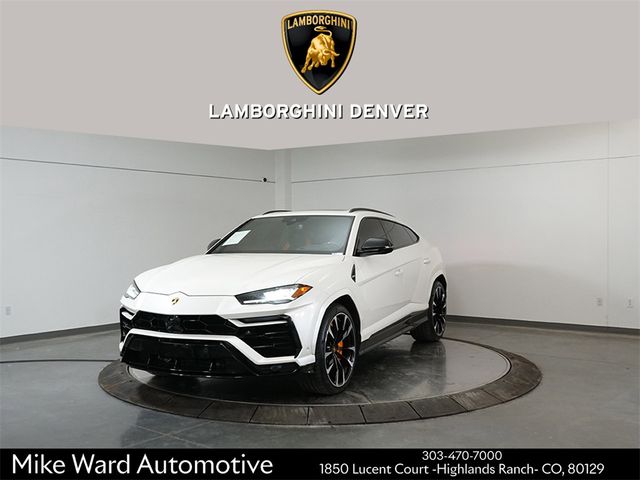 2022 Lamborghini Urus Base