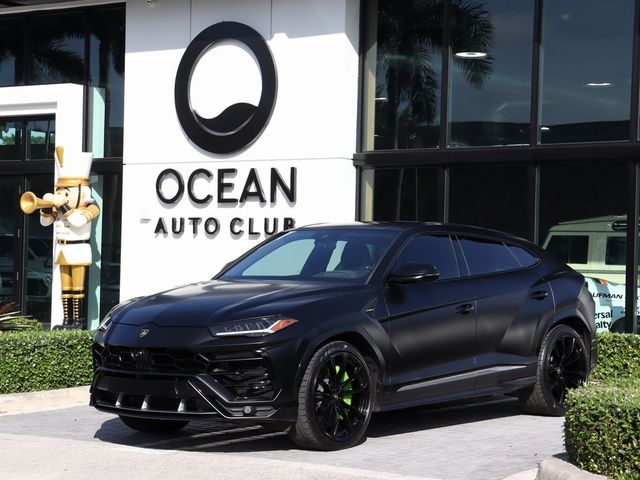 2022 Lamborghini Urus Base