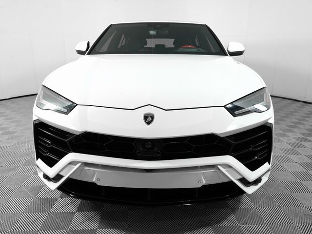 2022 Lamborghini Urus Base