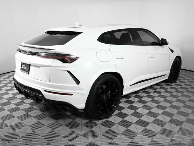 2022 Lamborghini Urus Base