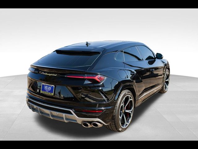 2022 Lamborghini Urus Base