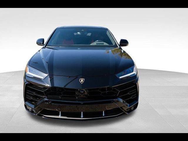 2022 Lamborghini Urus Base