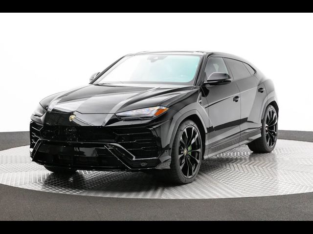 2022 Lamborghini Urus Base