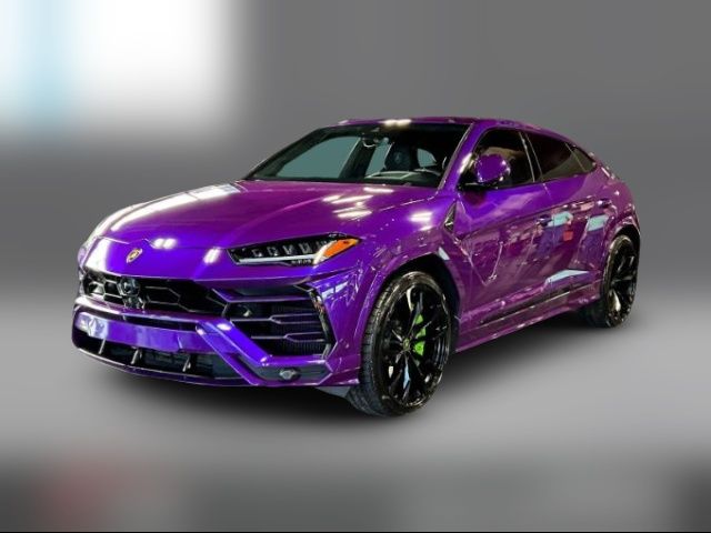 2022 Lamborghini Urus Base