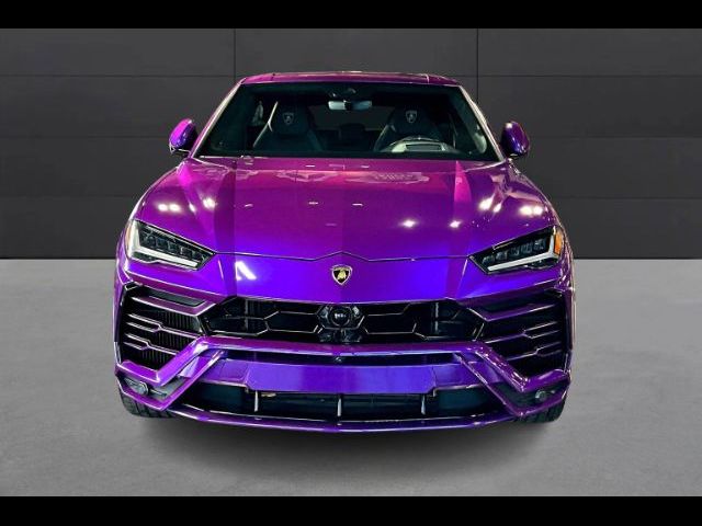 2022 Lamborghini Urus Base