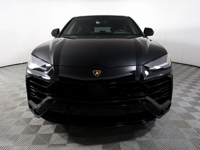 2022 Lamborghini Urus Base