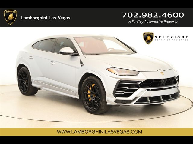 2022 Lamborghini Urus Base