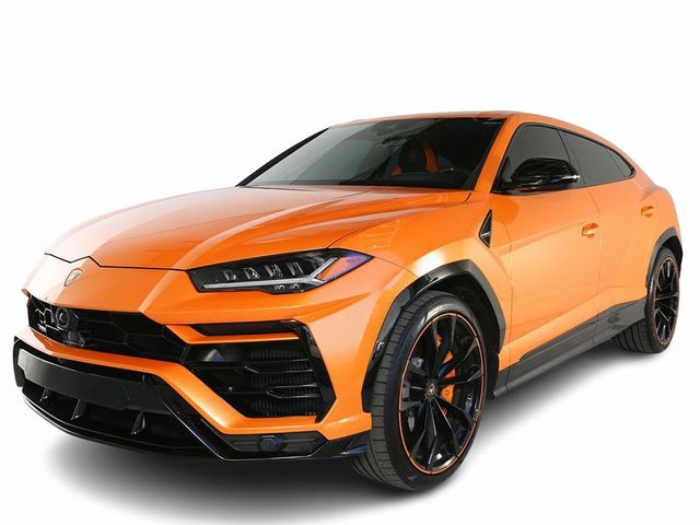 2022 Lamborghini Urus 