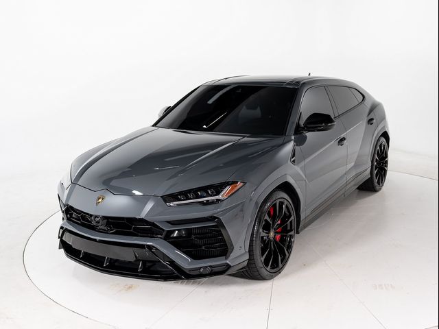 2022 Lamborghini Urus Base