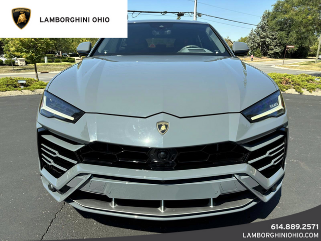 2022 Lamborghini Urus 