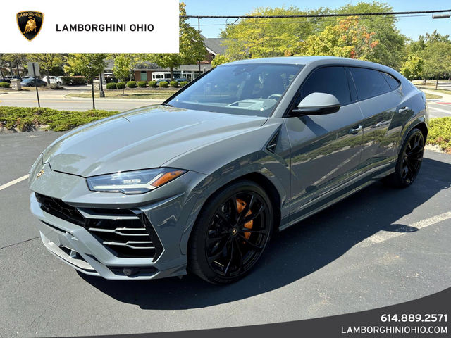 2022 Lamborghini Urus 