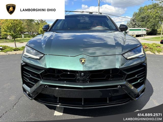 2022 Lamborghini Urus Base