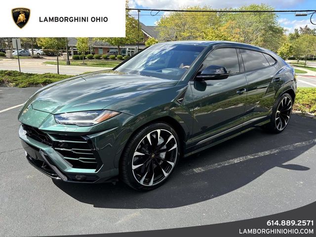 2022 Lamborghini Urus Base