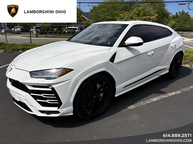 2022 Lamborghini Urus Base