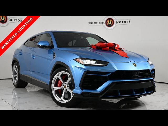 2022 Lamborghini Urus 