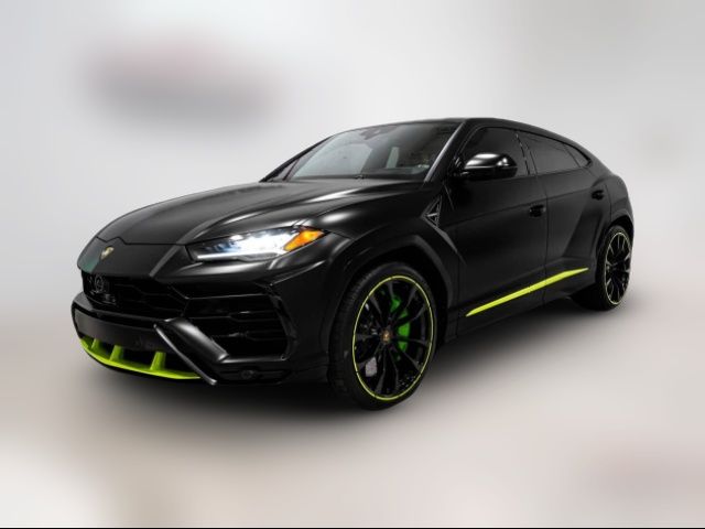 2022 Lamborghini Urus Base