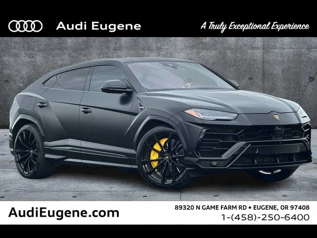 2022 Lamborghini Urus Graphite Capsule