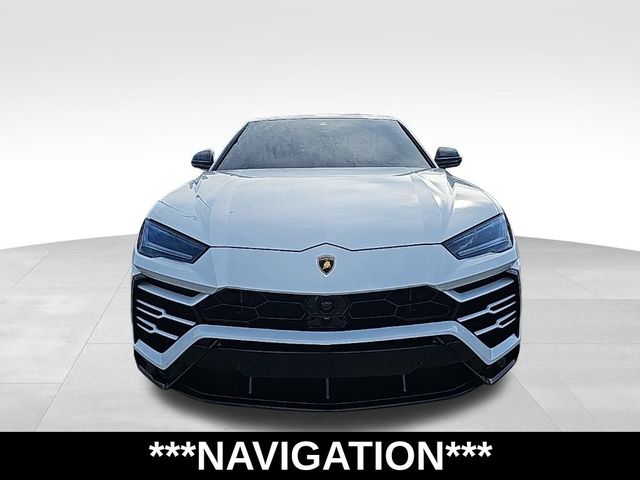 2022 Lamborghini Urus Base