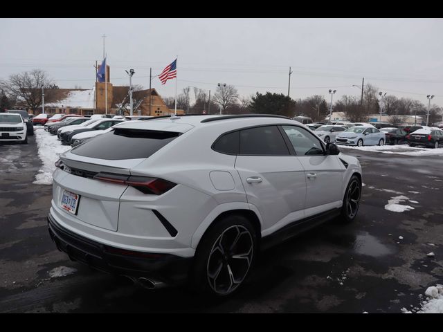 2022 Lamborghini Urus Base