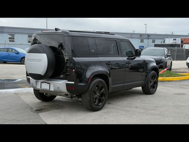 2022 Land Rover Defender SE