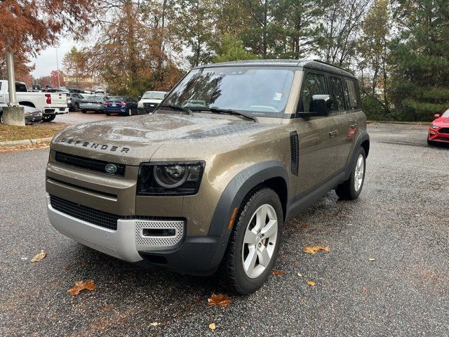 2022 Land Rover Defender SE