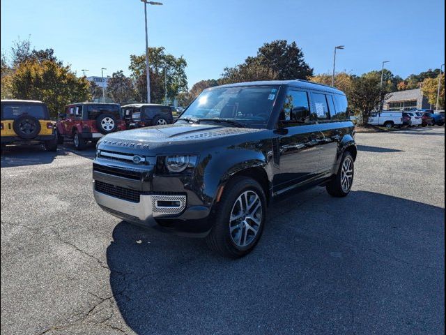 2022 Land Rover Defender SE