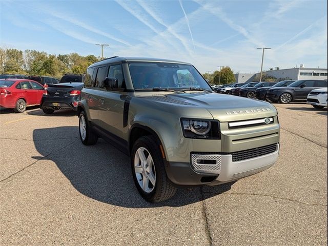 2022 Land Rover Defender SE