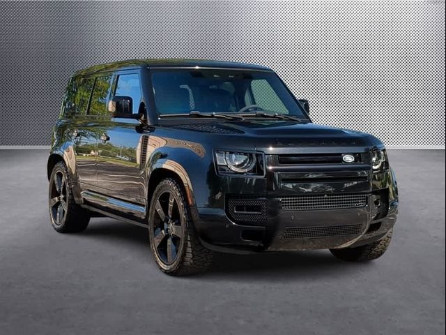 2022 Land Rover Defender V8