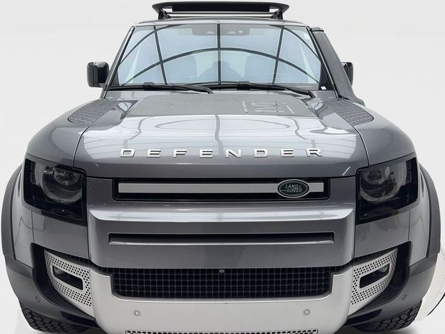 2022 Land Rover Defender SE