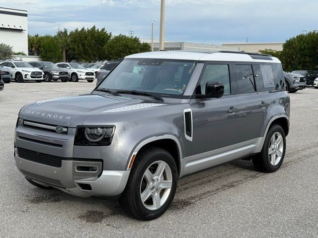 2022 Land Rover Defender SE