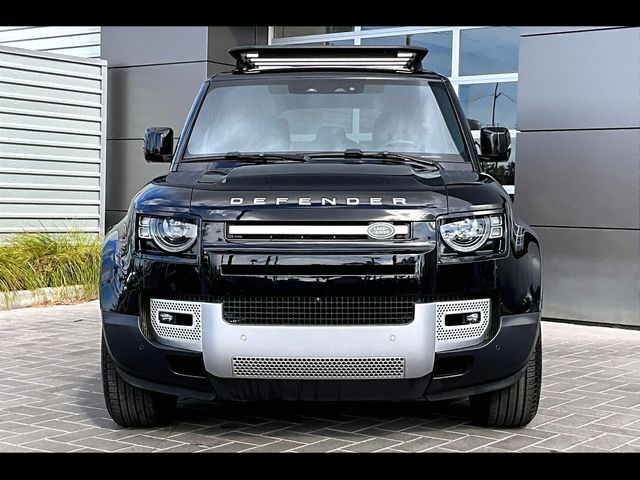 2022 Land Rover Defender SE