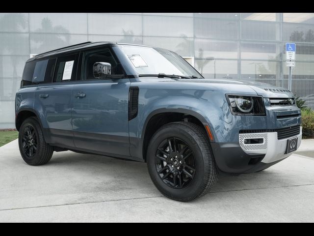 2022 Land Rover Defender SE
