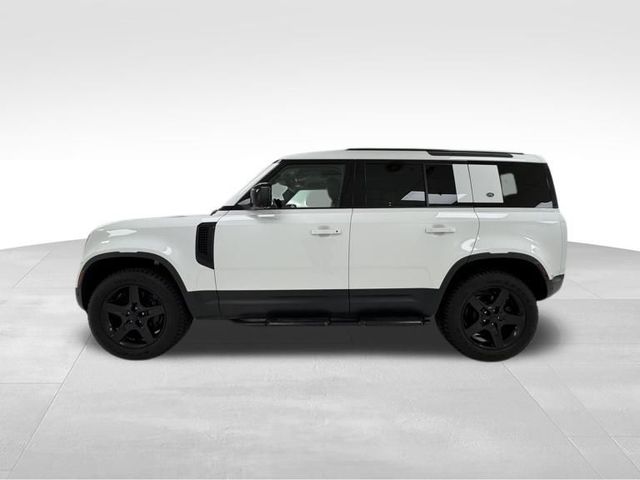 2022 Land Rover Defender SE