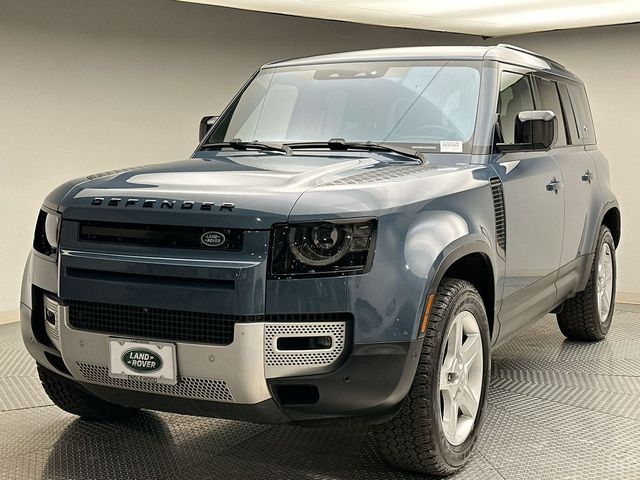 2022 Land Rover Defender SE