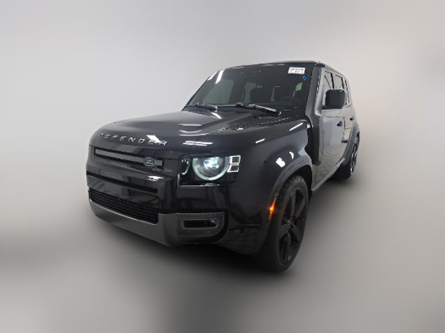 2022 Land Rover Defender V8