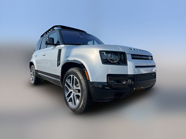 2022 Land Rover Defender X-Dynamic SE