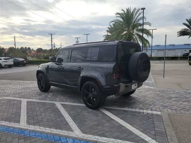 2022 Land Rover Defender X-Dynamic SE