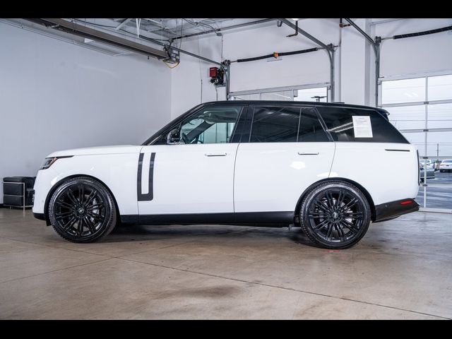 2022 Land Rover Range Rover SE