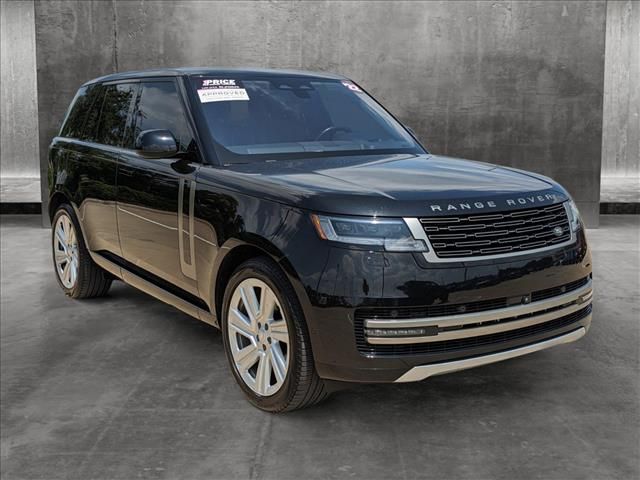 2022 Land Rover Range Rover SE